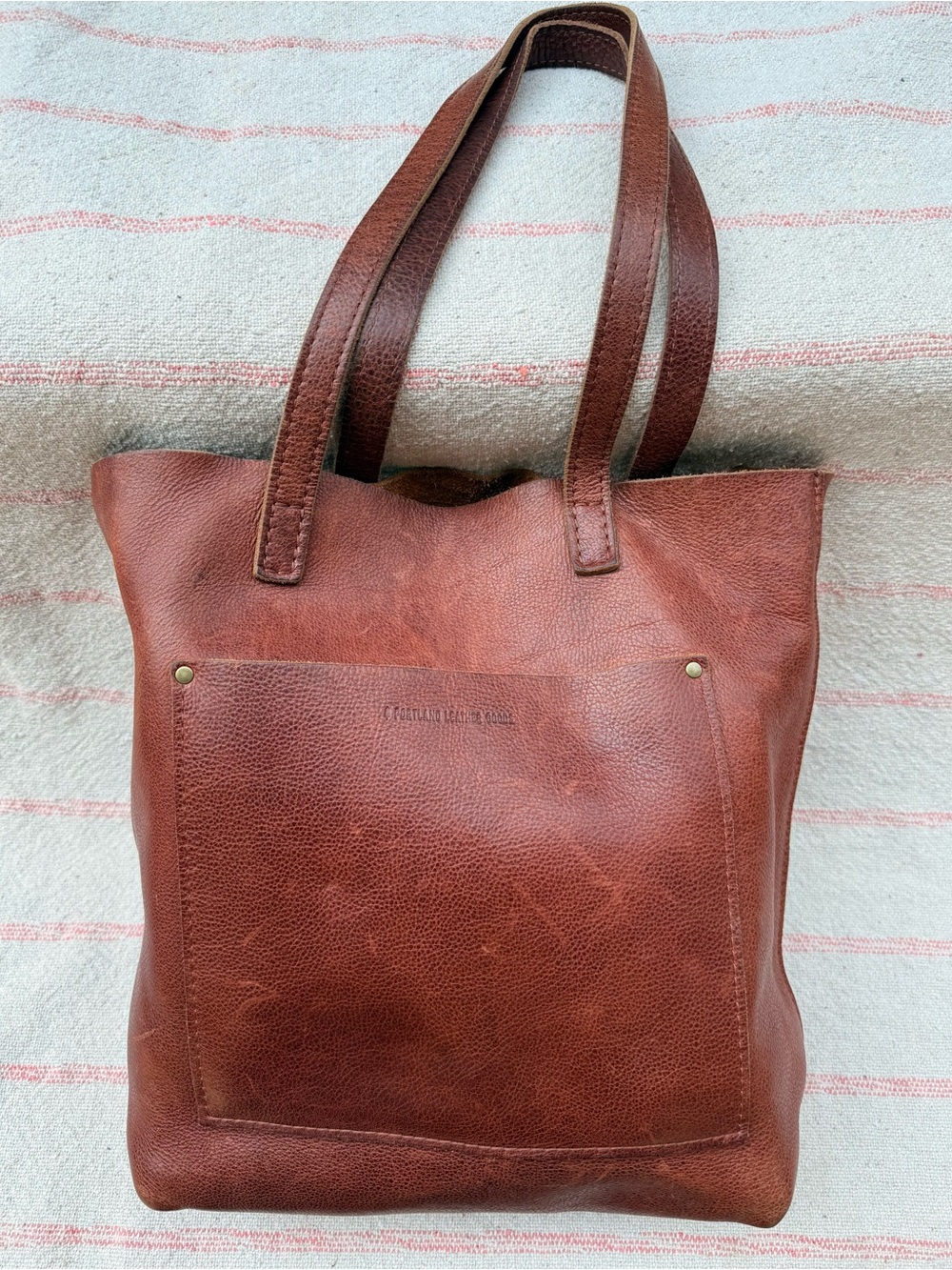 Portland Leather Crossbody Tote in Chestnut